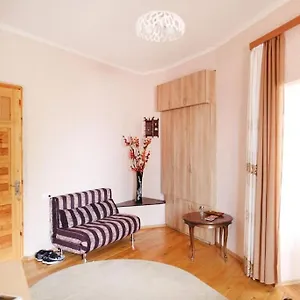 Апартаменты Flat Near The Botanical Garden, Тбилиси